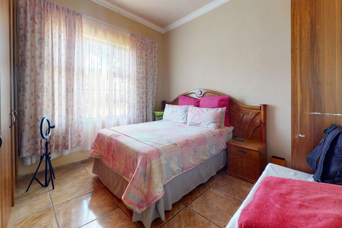 House For Sale In Potchefstroom - Photo 4