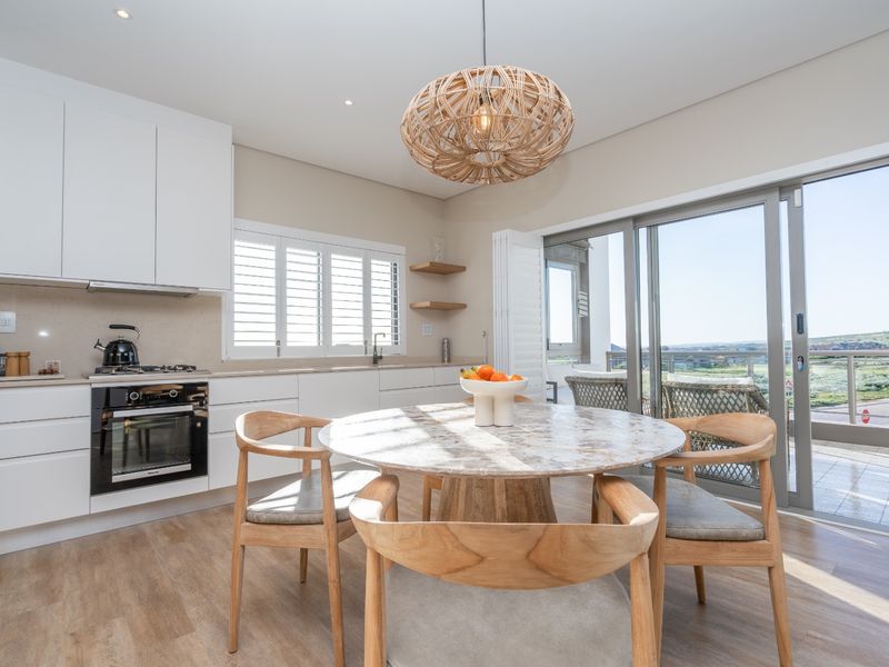 Brand-New Lock-Up & Go Luxury Apartment - Photo 2