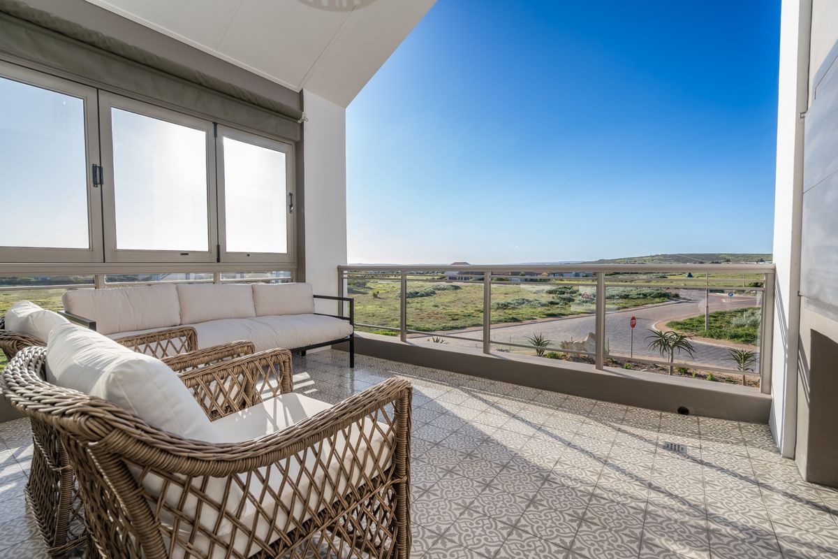 Brand-New Lock-Up & Go Luxury Apartment - Photo 5