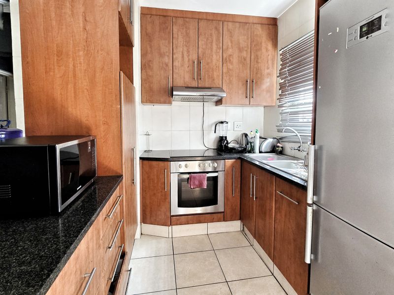 Great Location, Great Potential! - Photo 6