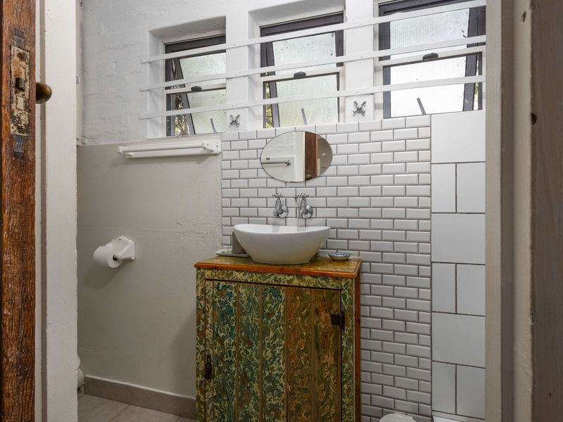 Delightful Oasis with Income Generating possibilities - Photo 6