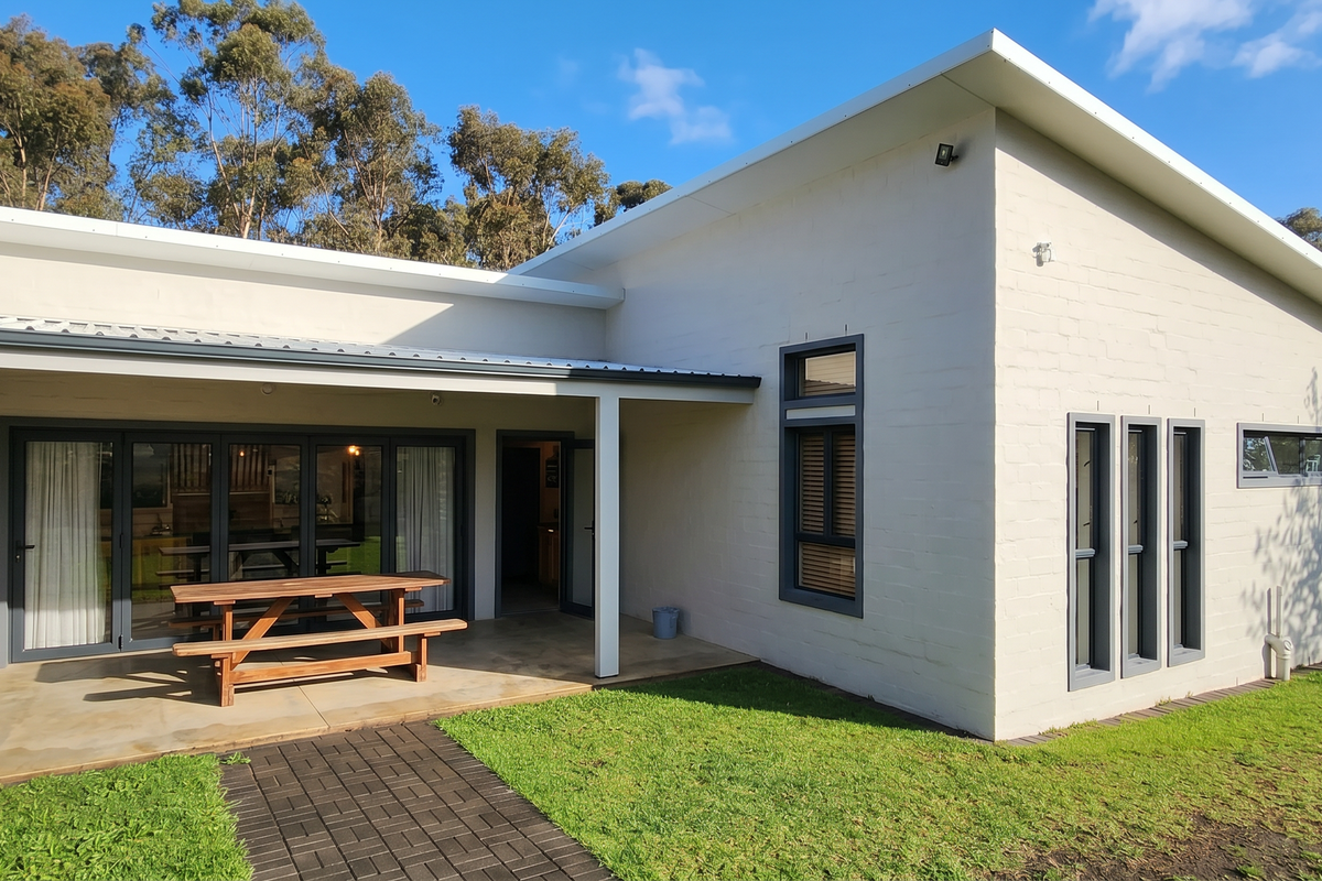 3 Bedroom family Home on the Popular Drostdykop - Photo 2