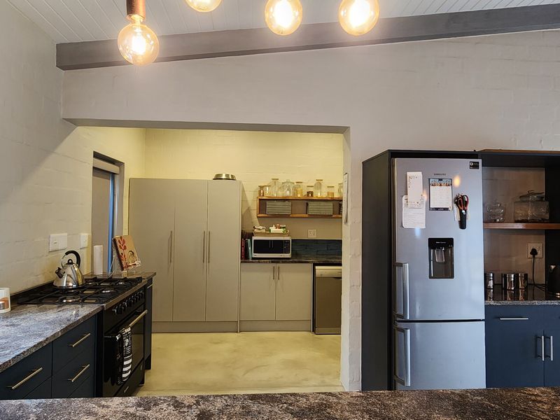 3 Bedroom family Home on the Popular Drostdykop - Photo 9