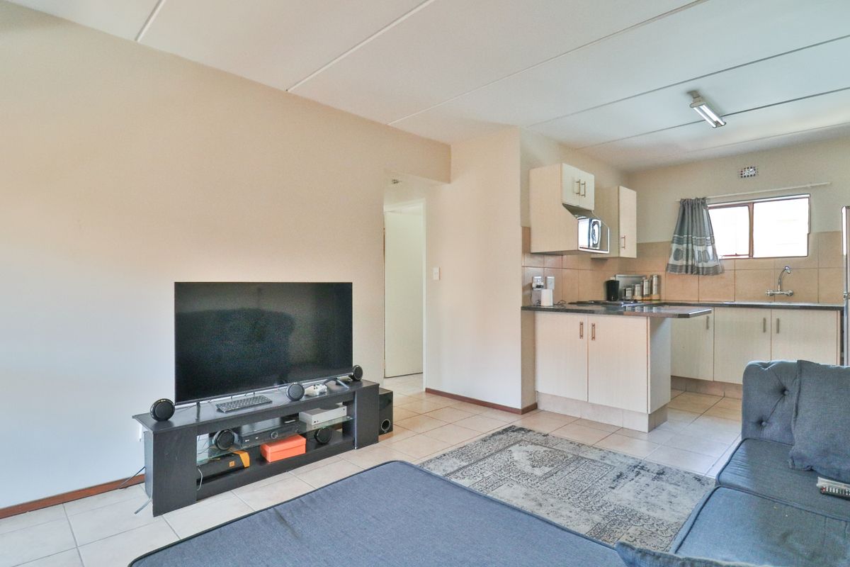 Prime Investment Opportunity in Midrand – Modern Living, High Returns! - Photo 3