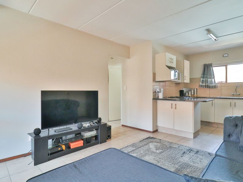 Prime Investment Opportunity in Midrand – Modern Living, High Returns! - Photo 3