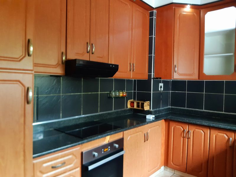 Lovely Home, Yellowwood Park - Photo 5