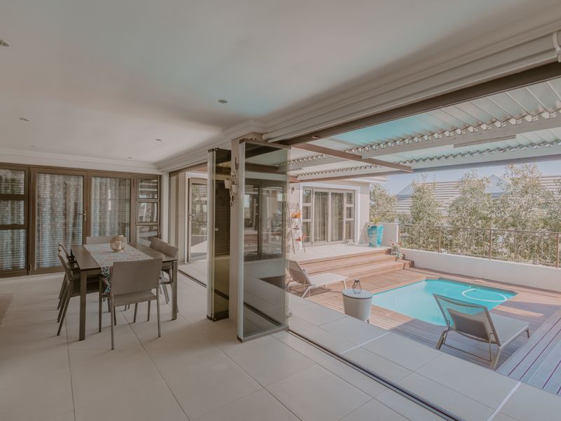 4 Bedroom House for sale in Zevenwacht Country Estate, Kuils River - Photo 5