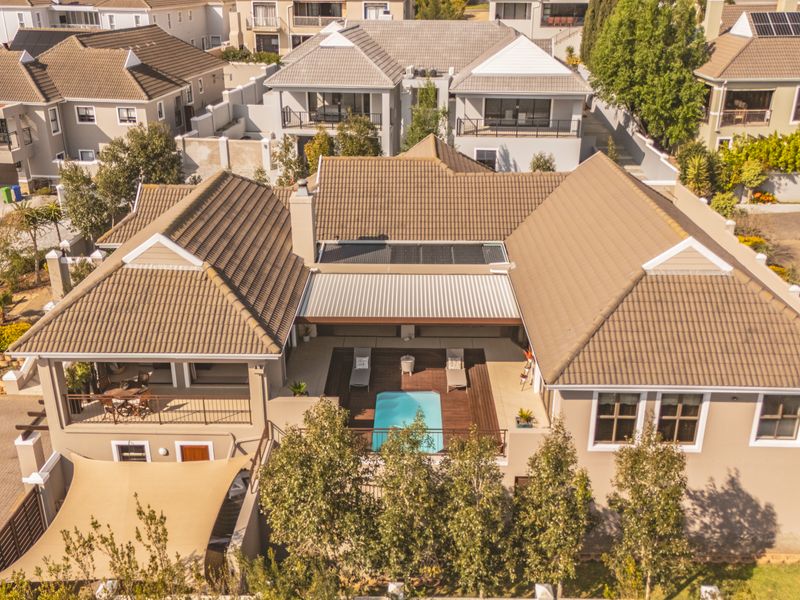 4 Bedroom House for sale in Zevenwacht Country Estate, Kuils River - Photo 6