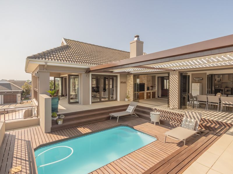 4 Bedroom House for sale in Zevenwacht Country Estate, Kuils River - Photo 2