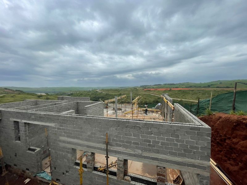 ** Luxury Coastal Home On Prestigious Golf Estate ** - Photo 2