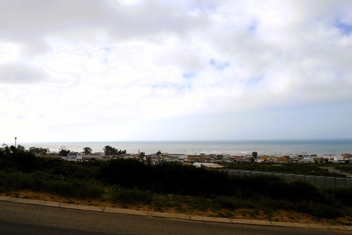 Not to be missed!!! A 449m2 Erf @ R599 000-00 in St Helena Bay. - Photo 5