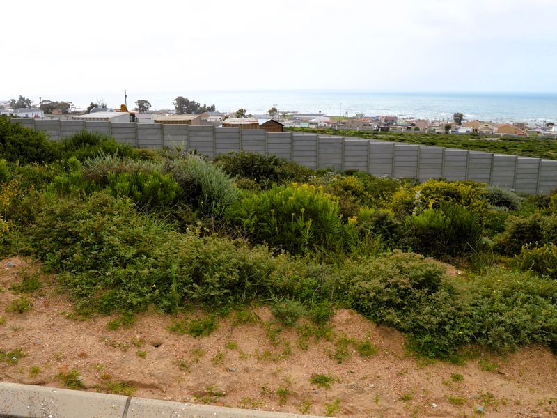 Not to be missed!!! A 466m2 Erf @ R599 000-00 in St Helena Bay. - Photo 3