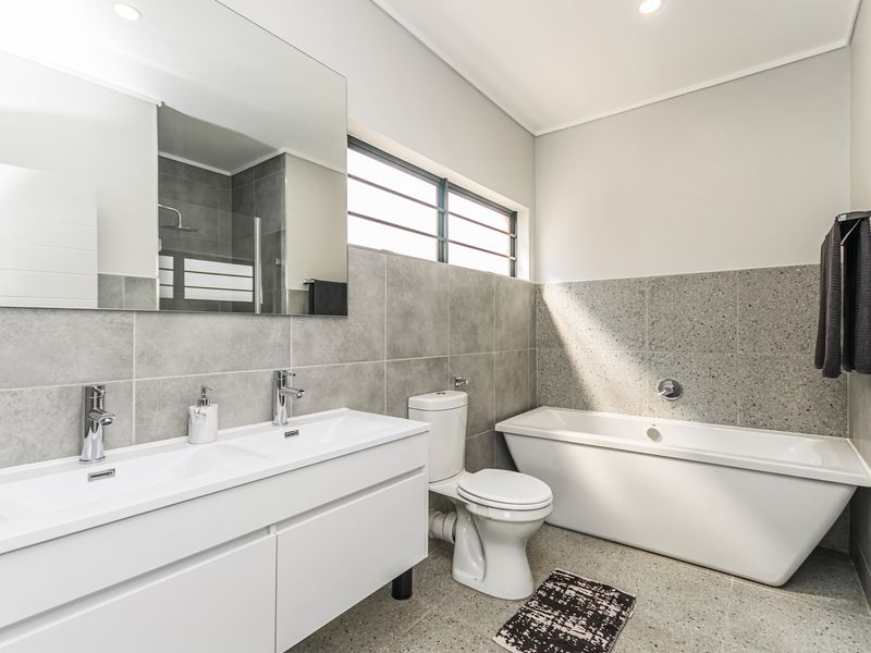 Modern new development - Buy direct from the developer and save nearly R175 000 - Photo 10