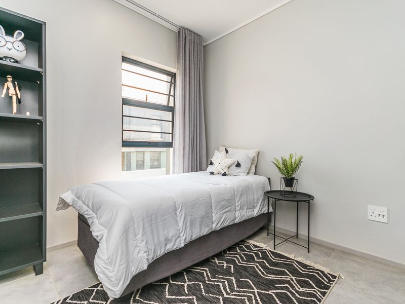 Modern new development - Buy direct from the developer and save nearly R175 000 - Photo 8