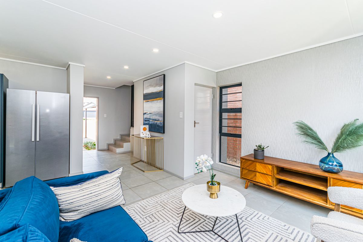 Buy directly from the developer—no bond or transfer costs! - Photo 5