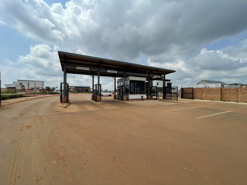 Secure Your Future In Fountainbrook Estate - Limited Luxury Packages Available - Photo 3