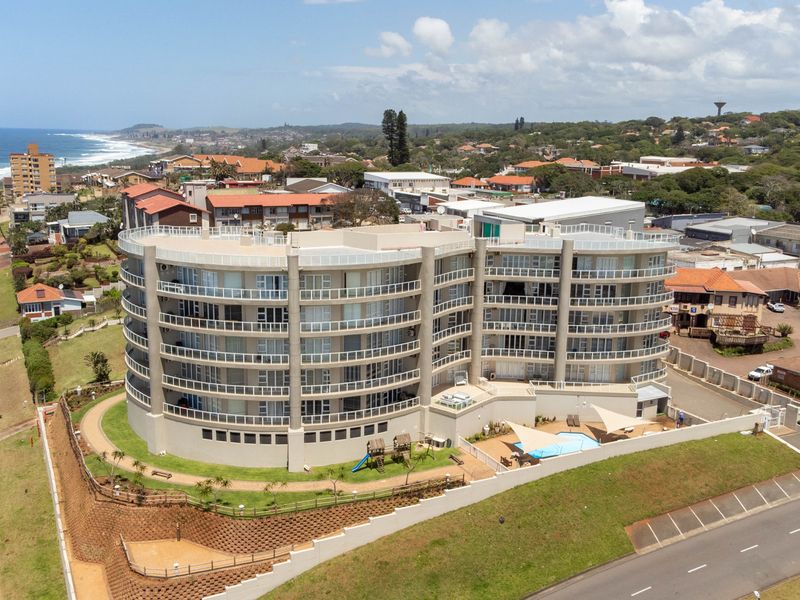 Seafront Apartment with Spectacular Ocean Views - Photo 3