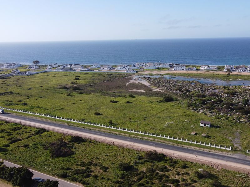 Not to be missed!!! A 2 502m2 commercial erf plus 8 other plots for the total of R15 000 000. - Photo 5