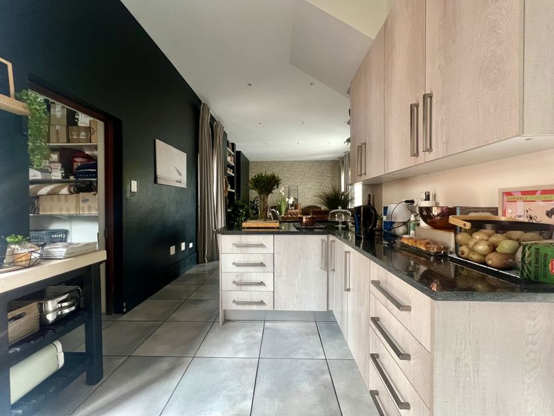 Stunning 3 bedroom townhouse in Heritage Hill — your dream home awaits! - Photo 8