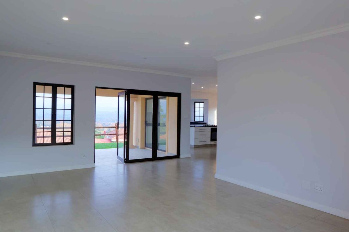 Townhouse For Sale In Howick - Photo 4