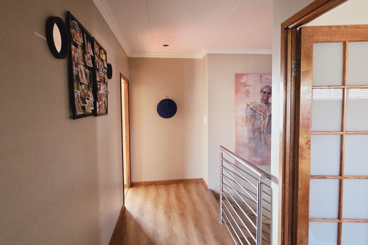 Spacious 3-Bedroom Family Home in a Secure Estate. - Photo 5