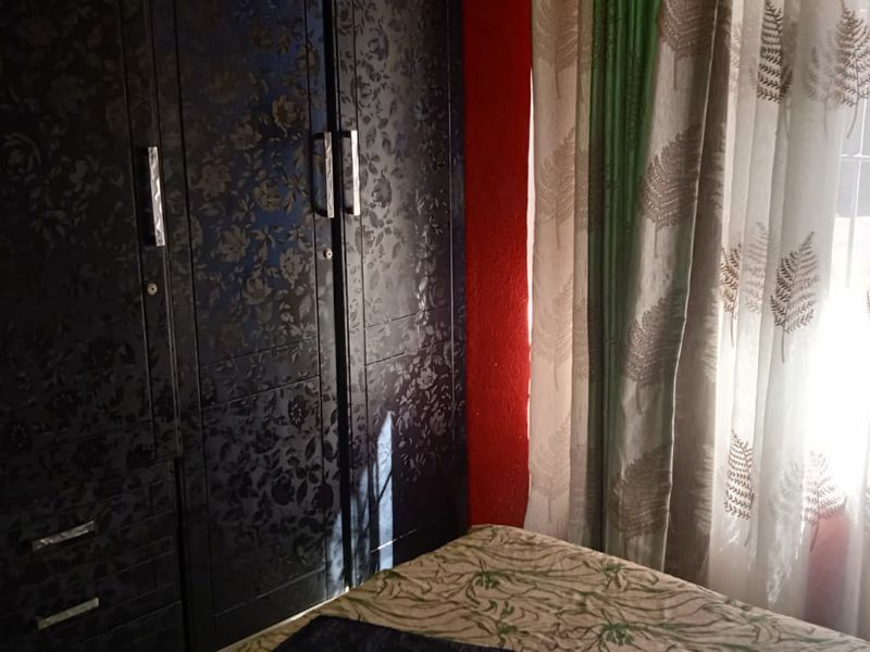 Stunning Family Home in Arcon Park - Photo 4