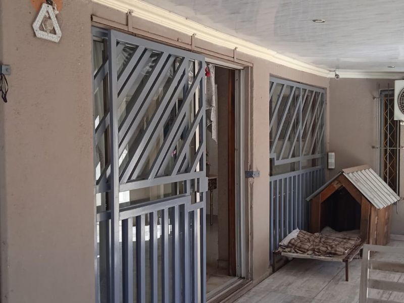 Stunning Family Home in Arcon Park - Photo 9