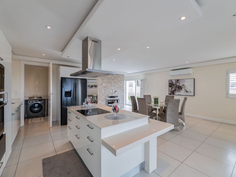 Exquisite Spacious Townhouse for Sale in Ilala Ridge Estate - Photo 3