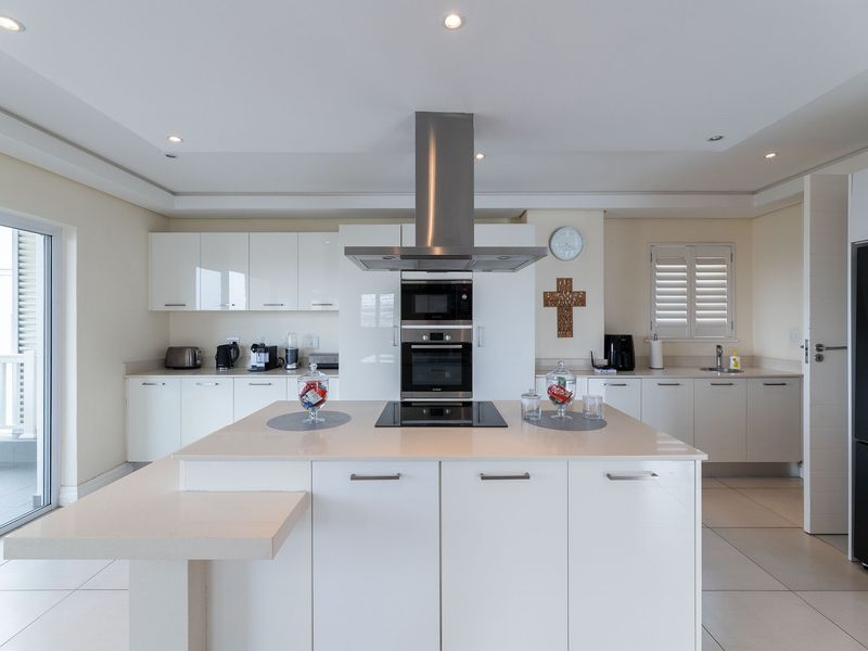 Exquisite Spacious Townhouse for Sale in Ilala Ridge Estate - Photo 4