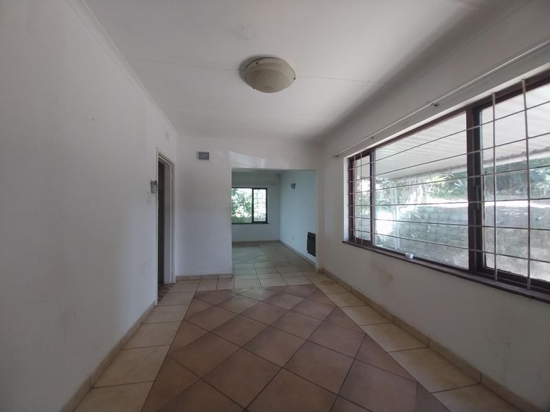 Spacious Home with Amazing sea views - Photo 10