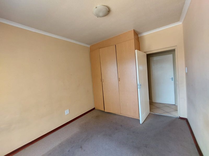 Stunning Flat/Apartment for Sale in Vaalpark - Prime Location - Photo 10