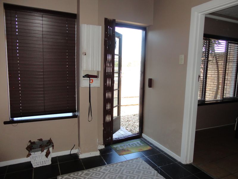 Such a scenic view at this Duplex, great for a lock-up and go! - Photo 10