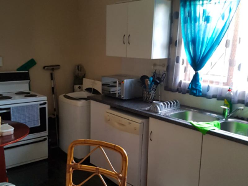 Double Your Income – Two 3-Bedroom Houses - Photo 6