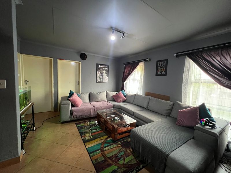 Lock up and go property in Wolmer - Photo 7