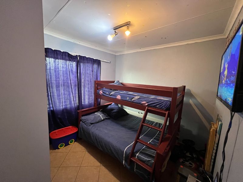 Lock up and go property in Wolmer - Photo 4