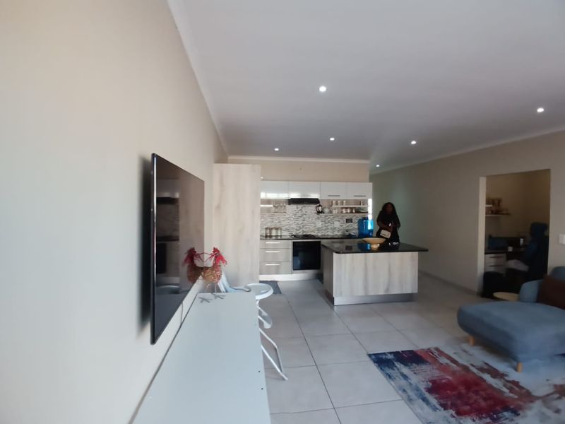 3bedroom Townhouse in Beacon Bay - Photo 10