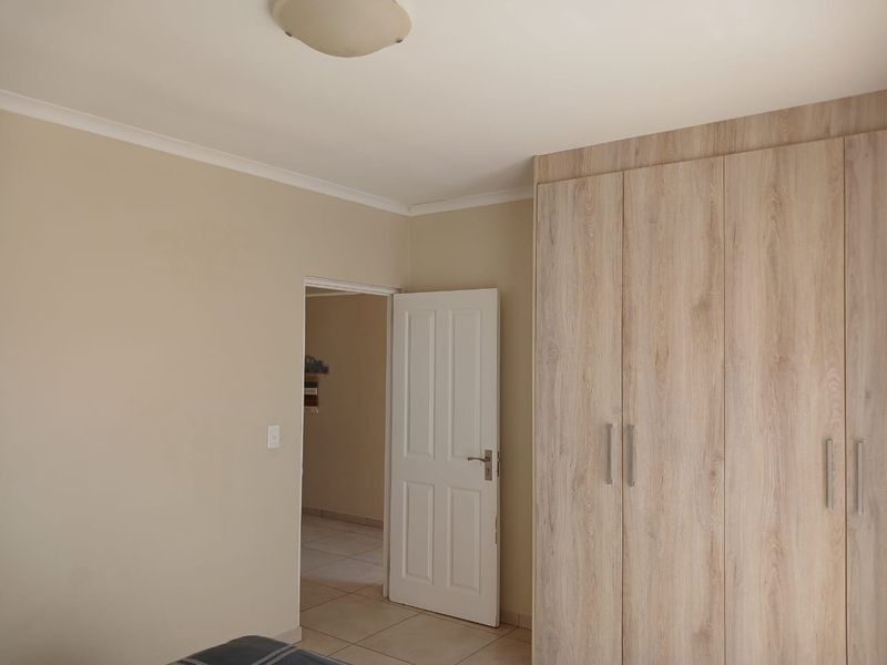 3bedroom Townhouse in Beacon Bay - Photo 6