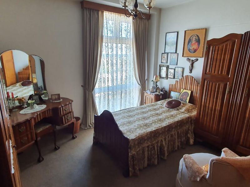 Two adjoining apartments sold as one - Photo 4