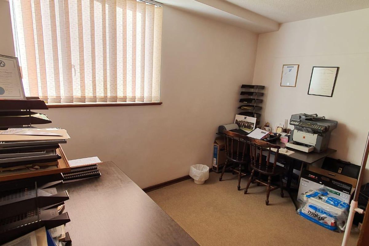 Two adjoining apartments sold as one - Photo 3