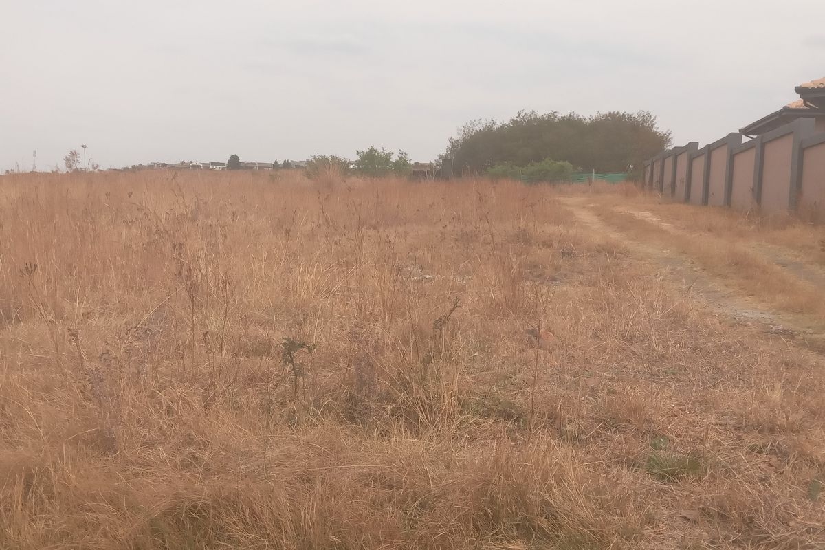 Vacant land for sale in a Secured Estate - Photo 3