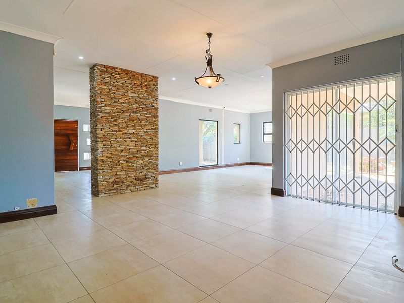 Location Location Location with Future Growth Opportunity - Randhart - Photo 2