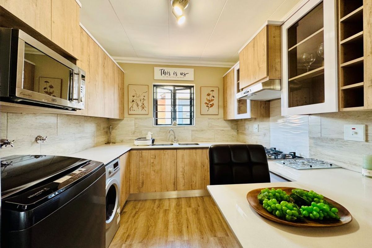 Stylish 2-Bedroom Apartment in a Secure, Eco-Friendly Estate - Photo 2