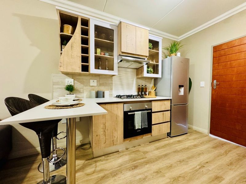 Eco-Elegance and Modern Living in Roodepark Eco City 2 - Photo 6