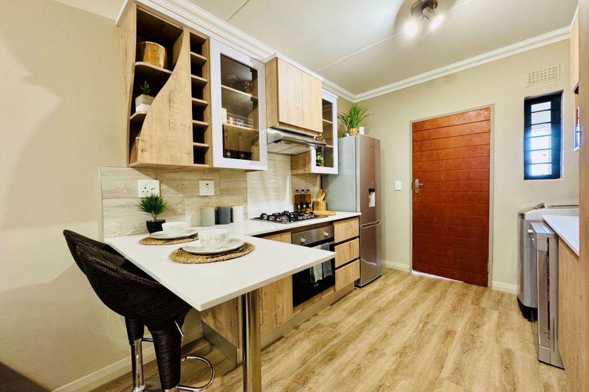 Eco-Elegance and Modern Living in Roodepark Eco City 2 - Photo 3