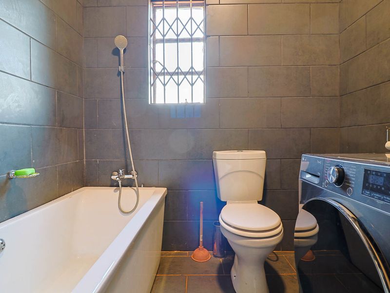 Modern Family Living with Agricultural Opportunity – Fully Walled and Gated - Photo 10