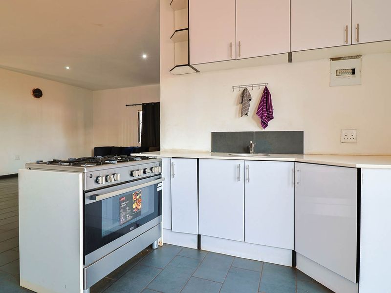 Modern Family Living with Agricultural Opportunity – Fully Walled and Gated - Photo 6