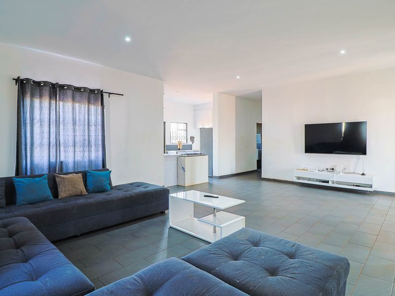 Modern Family Living with Agricultural Opportunity – Fully Walled and Gated - Photo 2