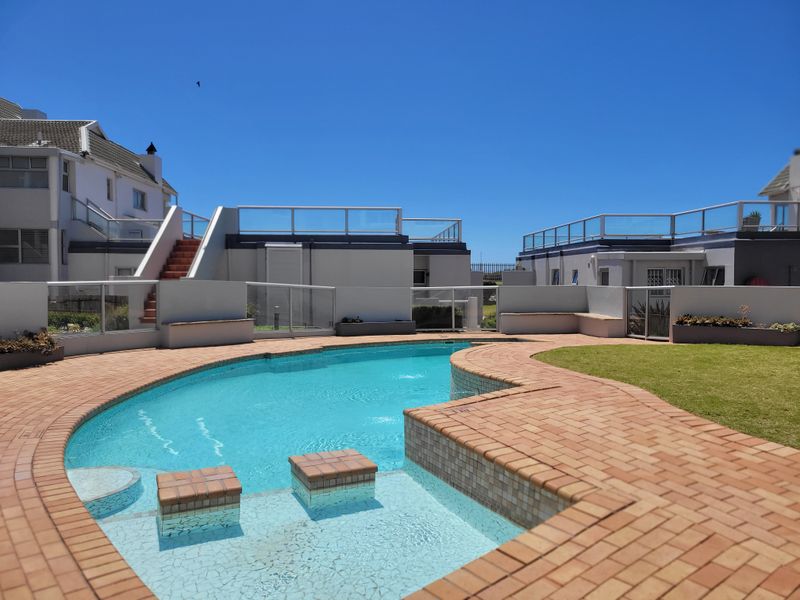 Beachfront Bliss at Summerseas | Turnkey Airbnb Investment - Photo 5