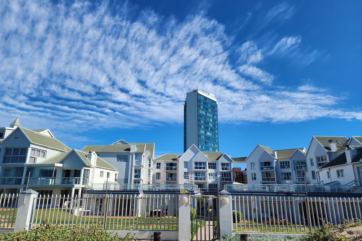 Looking To Buy and Air Bnb? Look No Further - Situated on The Beach - Photo 5