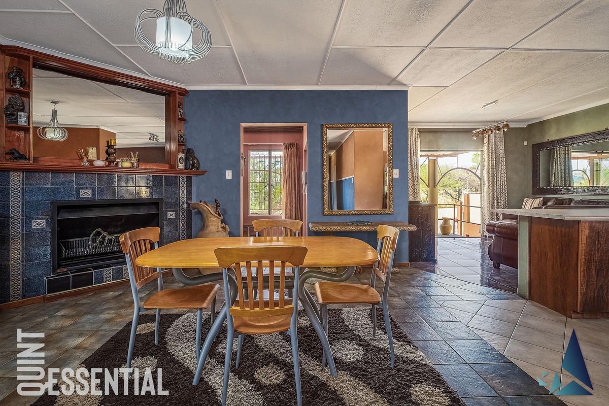 KHOMASDAL - N$2,200,000 - Photo 2